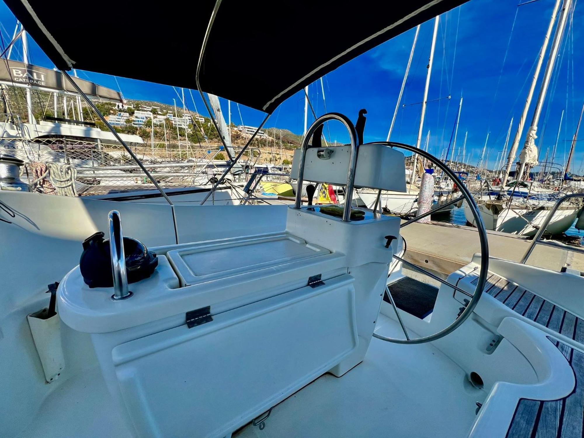 Magnific Sailboat Next To The Beach Bcn Badalona Exterior photo
